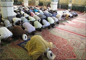 برگزاری نماز عید سعید قربان در امامزادگان اردبیل