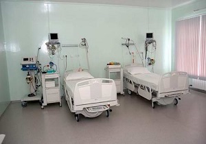 کلنگ زنی بزرگترین بیمارستان در نیمه غربی کشور