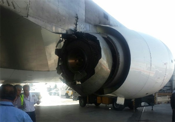 حادثه برای بوئینگ 747 ماهان+ تصاویر سقوط موتور در چهاردانگه