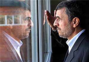 شاکیان احمدی نژاد/ احمدی نژاد باید به دادگاه برود یا خیر؟