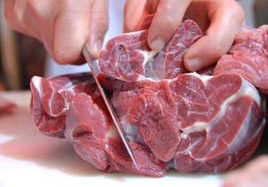 قیمت گوشت کاهش می یابد/ کاهش 30 درصدی تقاضا در بازار