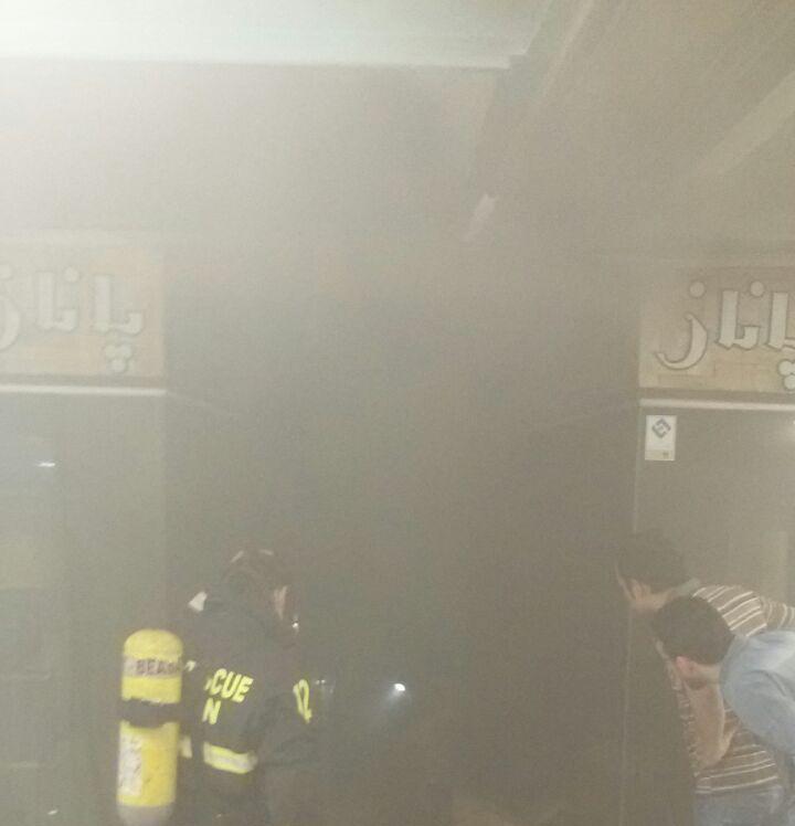 آتش سوزی در مغازه کیف و کفش فروشی + تصاویر