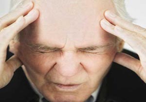 چرا افراد مبتلا به آلزایمر عزیزانشان را به یاد نمی آورند؟