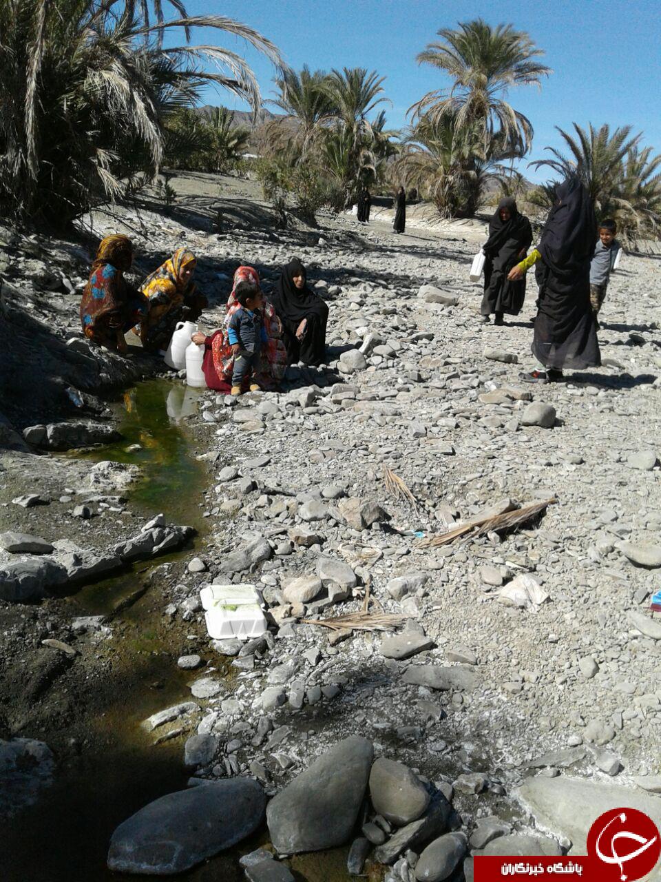 بی‌آبی مردم روستای «دستگرد درگاز» را رنج می‌دهد + تصاویر