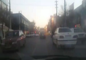 پارك دوبله خودروها آفت خیابان های اسلامشهر! + فیلم