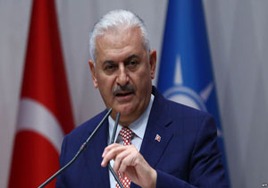 نخست وزیر ترکیه وارد عراق شد