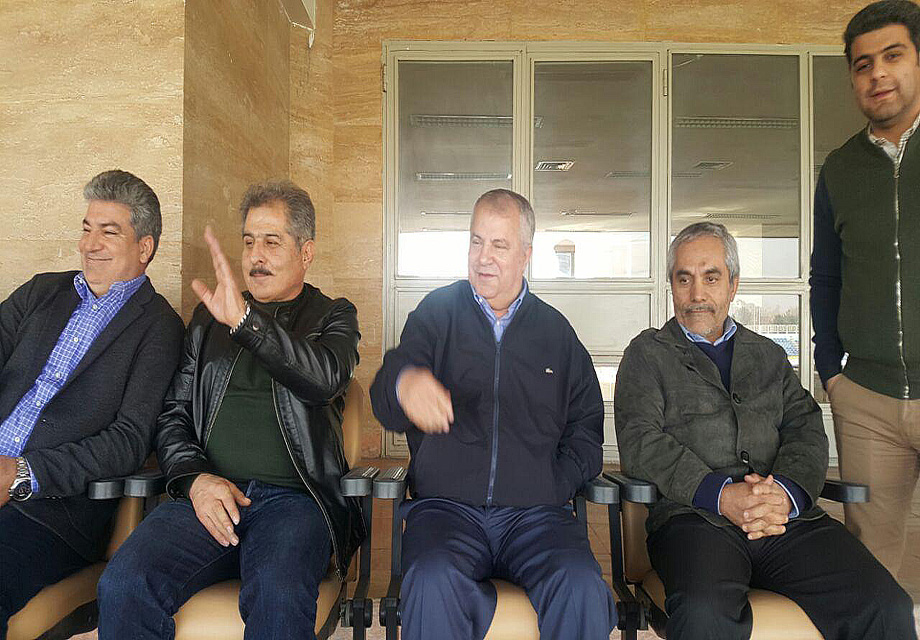 حضور طاهری و پروین در ورزشگاه شهید کاظمی
