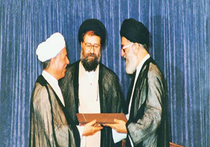 بیانات رهبر انقلاب در مراسم تنفیذ حکم ریاست‌جمهوری مرحوم آیت الله هاشمی رفسنجانی + صوت
