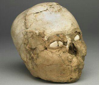 عکس/ مراحل بازسازی چهره از روی جمجمه 9500 ساله