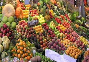 حال ناخوش بازار سرمایه تا توزیع میوه های ممنوعه در حاشیه سردخانه ها