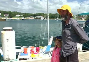 نجات پدر و دختر نیوزیلندی پس از یک ماه آوارگی در دریا