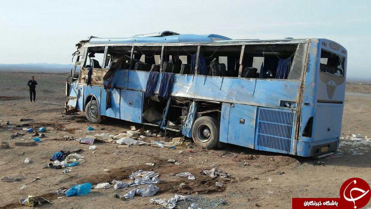 واژگونی اتوبوس اسکانیا در کمربندی رفسنجان / 6 نفر در این حادثه جان باختند + تصاویر