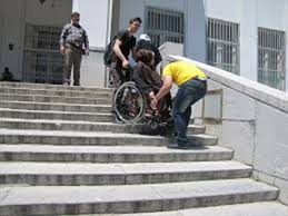 ضرورت مناسب سازی ساختمان های دولتی برای معلولان