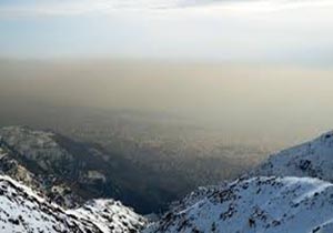 حجم آلودگی هوای تهران از فراز قله توچال‌ + فیلم