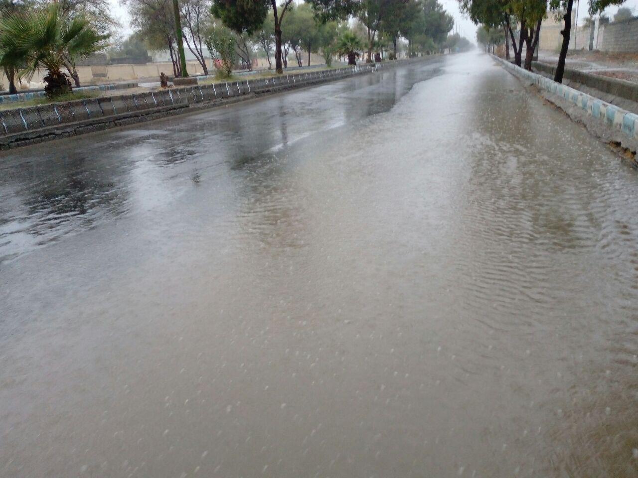 باران هوای شهرهای کرمان را معطر کرد
