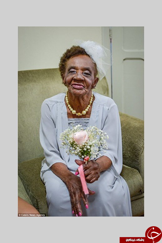 زن 106 ساله، پیرترین عروس جهان شد!/ عروس و دامادی که تا مرگ راه زیادی ندارند! +عکس