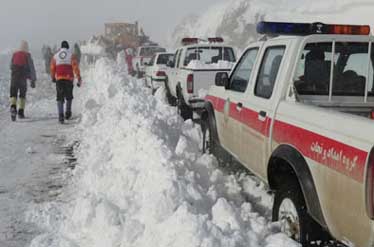 توقف روند امداد رسانی هوایی به کارگران گرفتار در ارتفاعات جبالبارز
