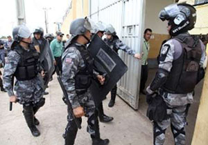 پلیس ضدشورش برزیل برای بازپس‌ گیری زندان آلکاکوز از زندانیان وارد عمل شد