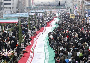حضور در راهپیمایی 22 بهمن پاسخی به نظام سلطه جهانی