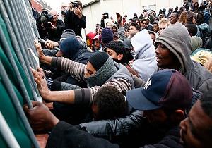 مجارستان اعلام کرد مهاجران را بازداشت خواهد کرد