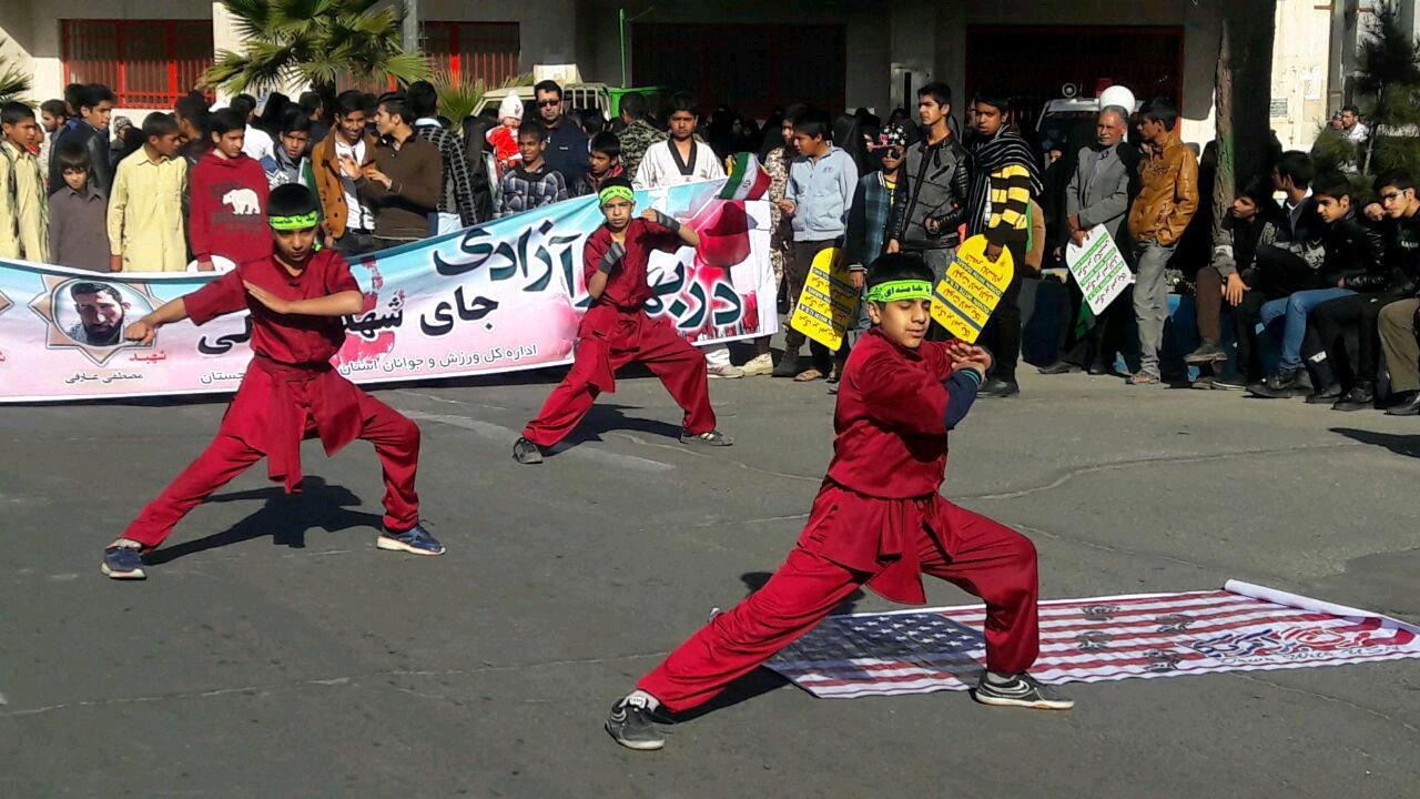 حضور مسئولان و قهرمانان ورزشی در مراسم راهپیمایی 22 بهمن + تصاویر