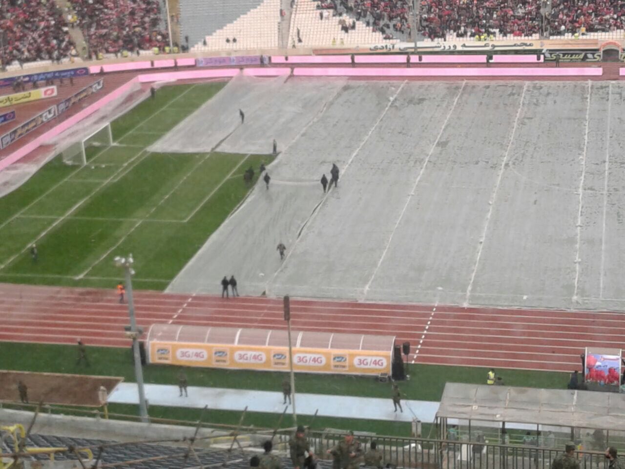 حال و هوای دربی هم اکنون در استادیوم آزادی+ تصاویر