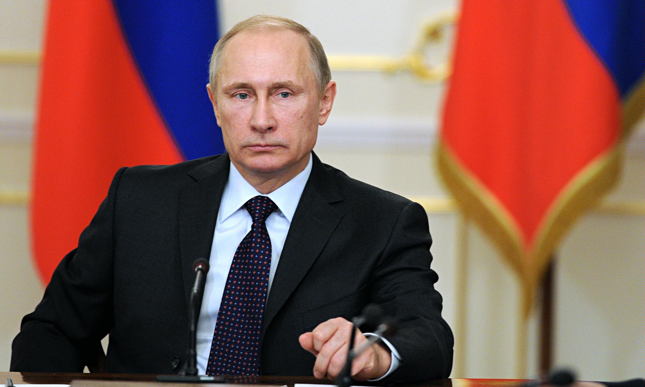 پوتین: آغاز گفتگوهای اطلاعاتی میان روسیه و آمریکا به نفع هردو کشور است