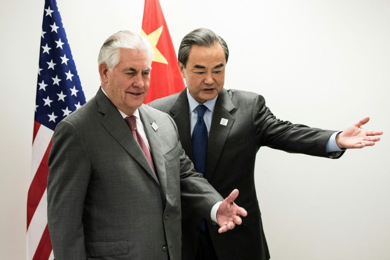 وزرای خارجه آمریکا و چین برای نخستین بار با یکدیگر دیدار کردند