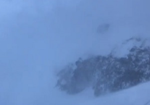 کولاک شدید برف در گردنه‌ حیران + فیلم