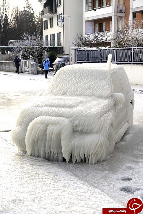 وقتی یخ، از خودروها مجسمه هنری می سازد+تصاویر