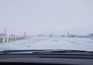 بارش برف و لغزندگی جاده در بیجار + فیلم