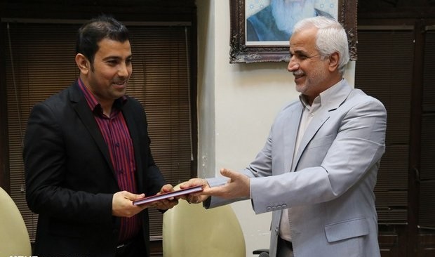 شهردار بندر بوشهر بودجه سال ۹۶ را به شورا تقدیم کرد