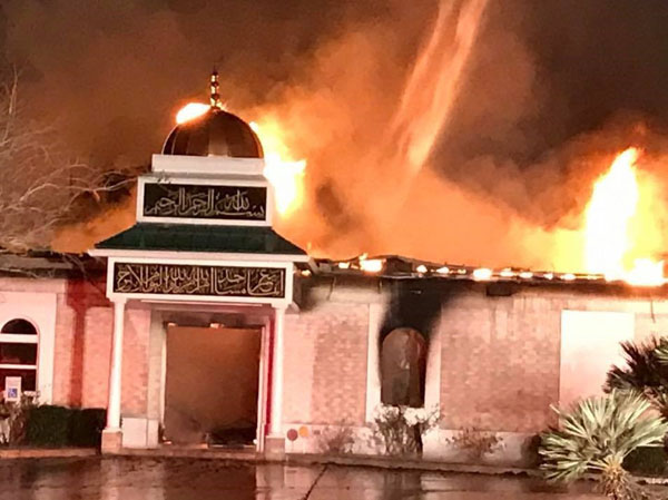 به آتش کشیده شدن مسجدی در تگزاس ساعاتی پس از امضای حکم ترامپ + عکس