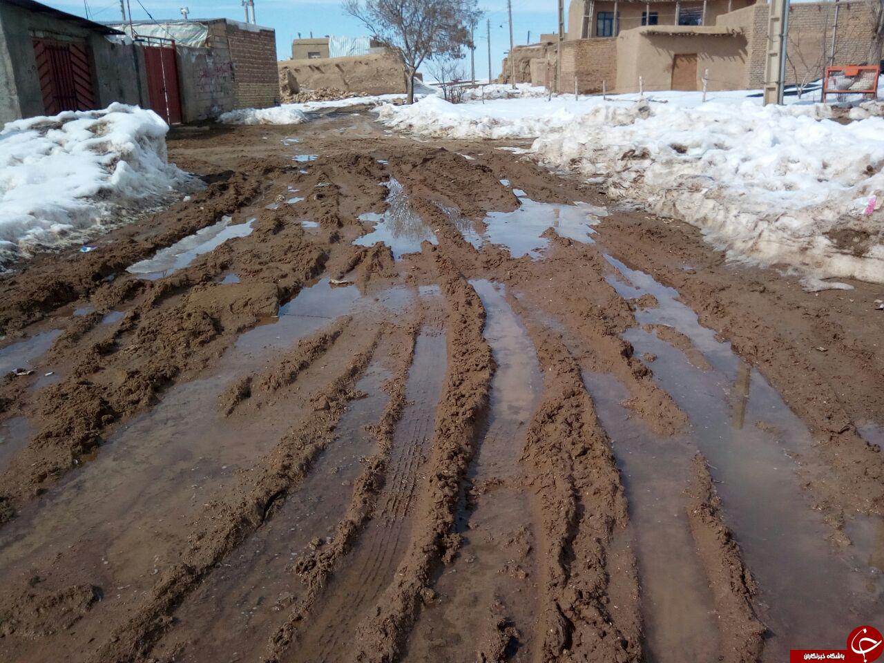 وضعیت گل‌آلود کوچه و خیابان‌های روستای «سمیران» + تصاویر