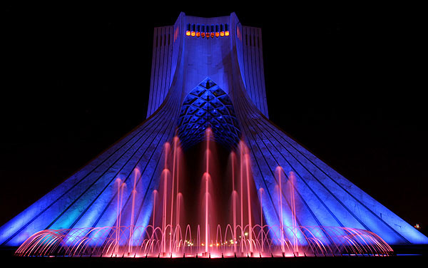 برج آزادی؛نماد ایران مدرن