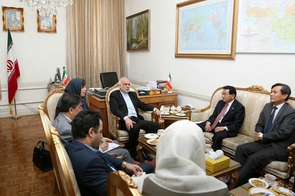 تهران و سئول بر گسترش و تعمیق روابط دو کشور تاکید کردند