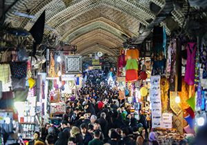 شور و نشاط بازار شب عید + فیلم