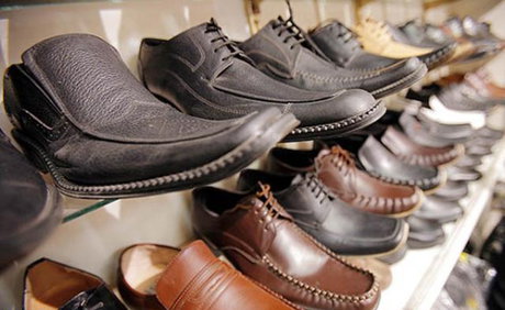 فروش ۱۰ میلیون دلاری کفش‌ خارجی در مغازه‌ها
