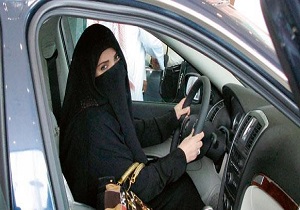 به راه افتادن جنجال در توییتر در پی احتمال قانونی شدن رانندگی زنان در عربستان