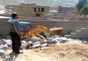 رفع تصرف بیش از ۹ هزار مترمربع از اراضی ملی منطقه شاندیز