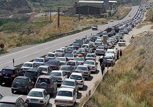 هم اکنون ترافیک جاده های استان نیمه سنگین است