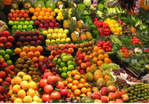توزیع ۱۹۰ تن میوه نورزی در "کاشان"