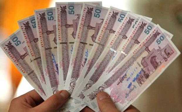 حقوق کارکنان دولت تا ۲ میلیون و ۴۰۰ هزار تومان از پرداخت مالیات معاف شد