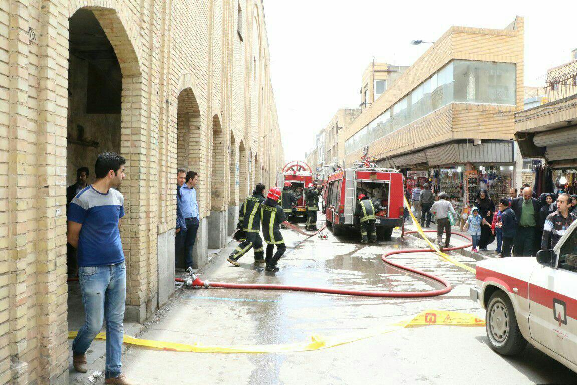 مهار آتش سوزی در بازار امام رضا علیه السلام مشهد+ تصویر