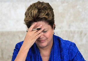 فساد گریبان روسف را گرفت؛ رییس جمهور برزیل در یک قدمی برکناری