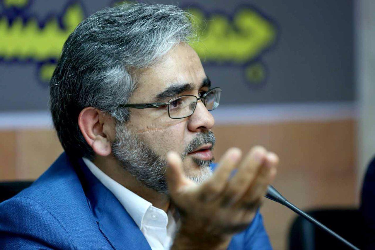 مراودات شخصی رئیس مجلس را تعیین می‌کند/ لاریجانی با ریاست در مجلس رقیبی برای روحانی در انتخابات 96 نخواهد بود