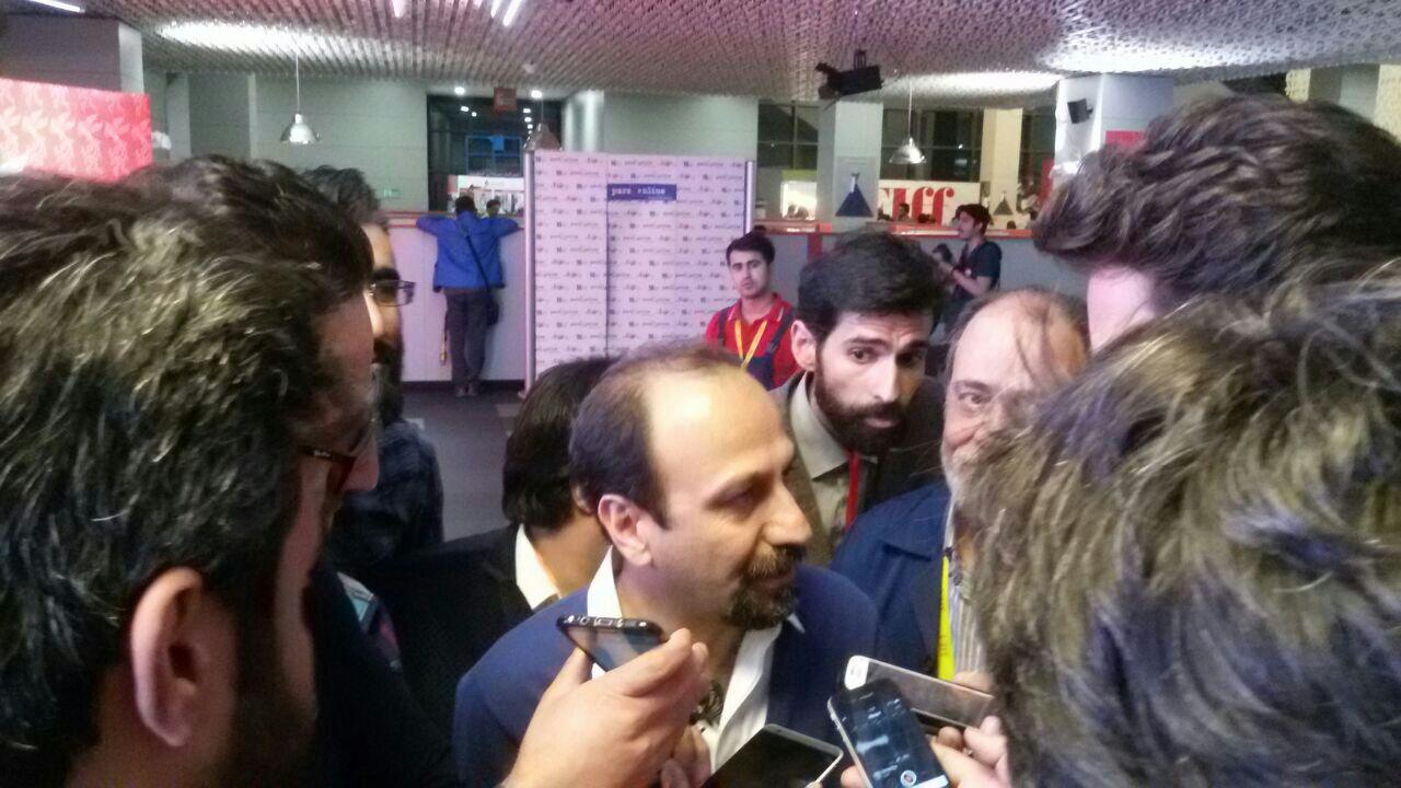 اصغر فرهادی در جمع خبرنگاران جشنواره جهانی فجر/ آیا «فروشنده» به کن می رود؟