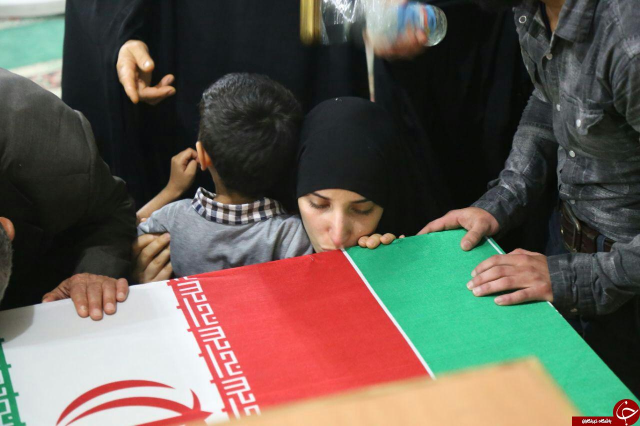 وداع خانواده شهید مدافع حرم+ تصاویر