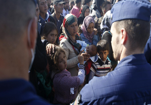 وزیرخارجه اتریش: اتحادیه اروپا با باج خواهی ترکیه در مسئله آوارگان مقابله کند