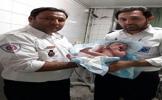 متولد شدن نوزاد در آمبولانس اورژانس 115 فریمان